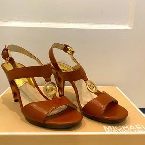 Michael Kors T-Strap Heeled Sandal - Sz 6.5